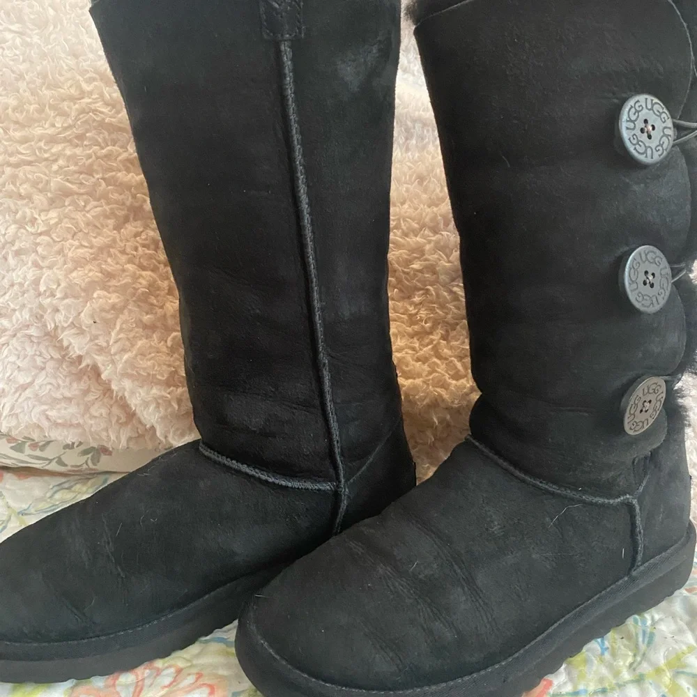 UGG Black Winter Boots Tall Slip-On Design